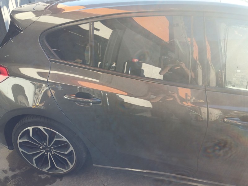 Recambio de puerta trasera derecha para ford focus iv (hn) 1.5 ecoblue referencia OEM IAM   