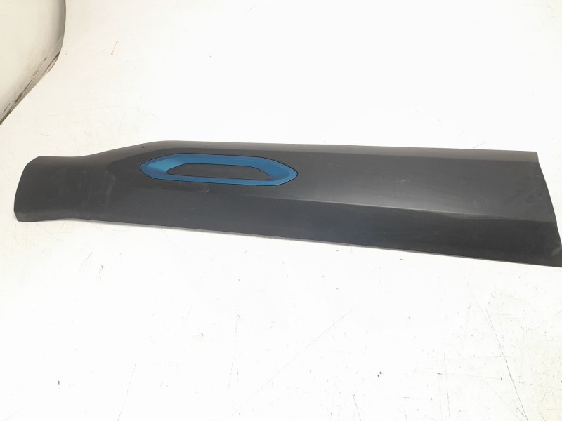 Recambio de moldura puerta trasera derecha para citroën c4 berlina e-feel pack referencia OEM IAM 9830660980  
