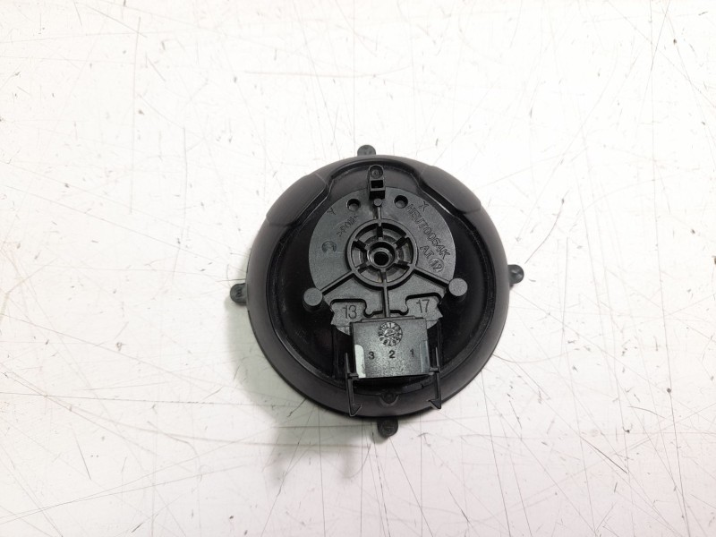 Recambio de motor electrico actuador para audi q3 sportback (f3n) 40 tdi quattro referencia OEM IAM 81A959577  