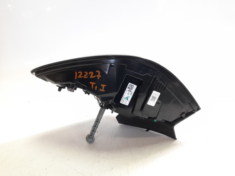 Recambio de piloto trasero izquierdo para renault captur ii (hf_) tce 90 (hfm6) referencia OEM IAM 265553075R  