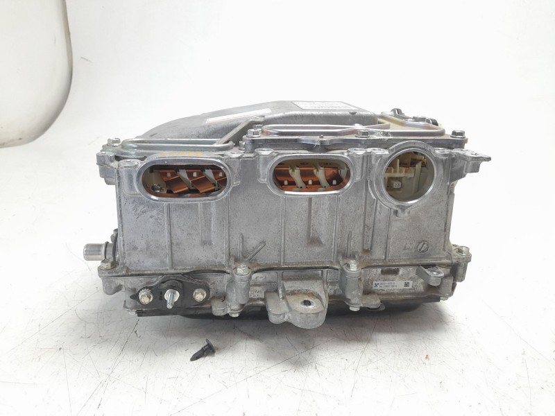 Recambio de inversor para toyota yaris hybrid active referencia OEM IAM G920052033  