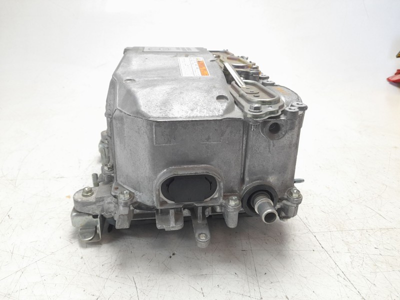 Recambio de inversor para toyota yaris hybrid active referencia OEM IAM G920052033  