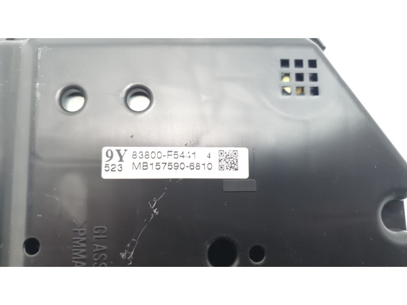 Recambio de cuadro instrumentos para toyota yaris hybrid active referencia OEM IAM 83800F5441  