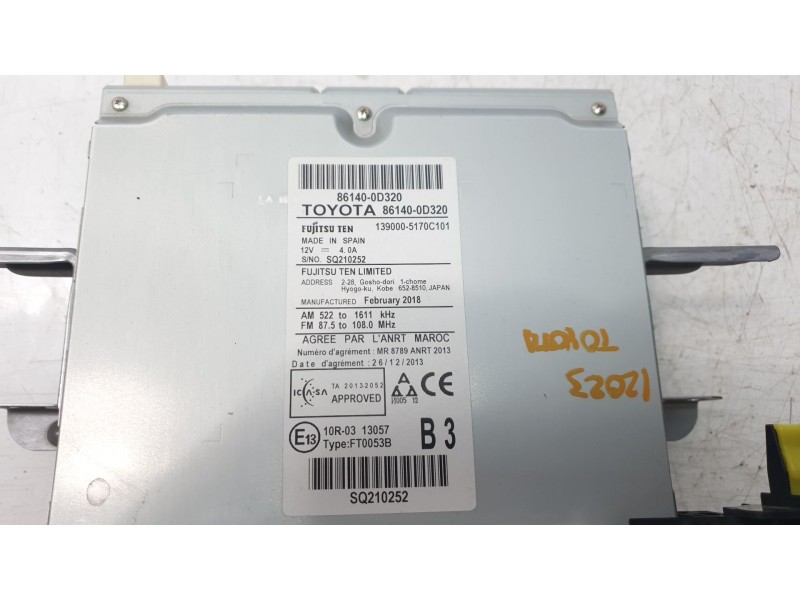 Recambio de sistema audio / radio cd para toyota yaris hybrid active referencia OEM IAM 861400D320  