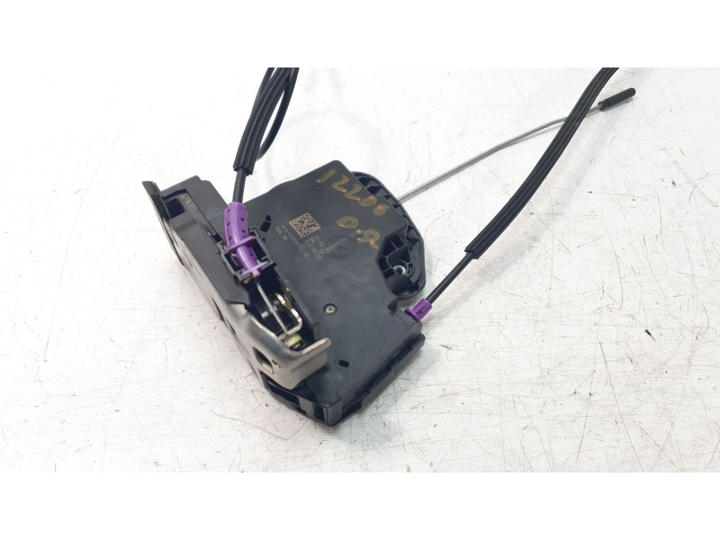 Recambio de cerradura puerta delantera derecha para opel insignia b grand sport (z18) 2.0 (68) referencia OEM IAM 13597530  