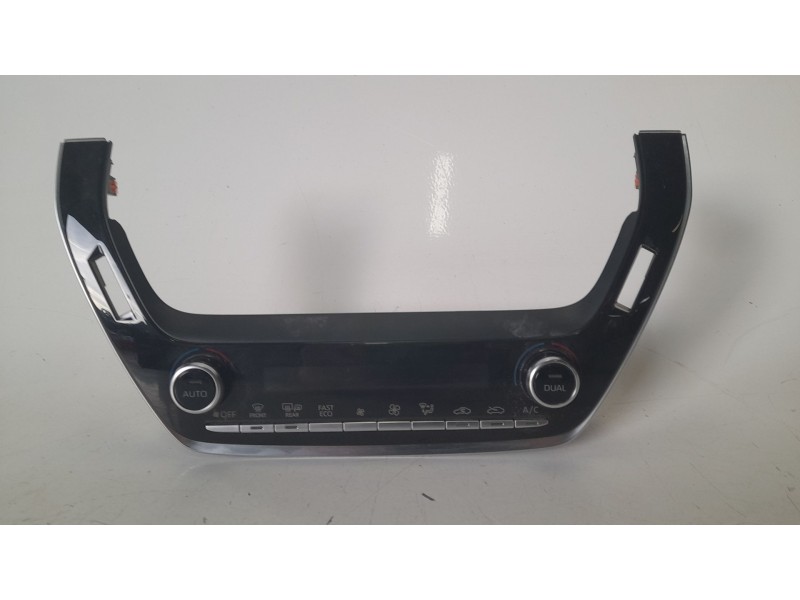 Recambio de mando climatizador para toyota corolla (e21) hybrid active referencia OEM IAM 5590002D80  