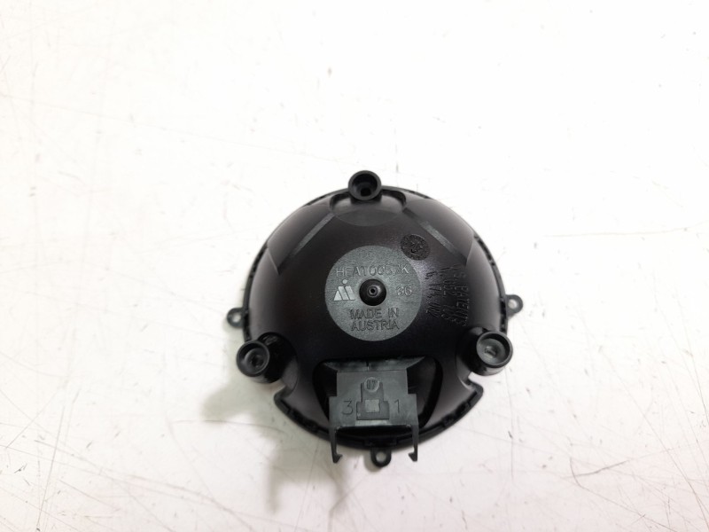 Recambio de motor electrico actuador para renault captur ii (hf_) tce 90 (hfm6) referencia OEM IAM A26107701  