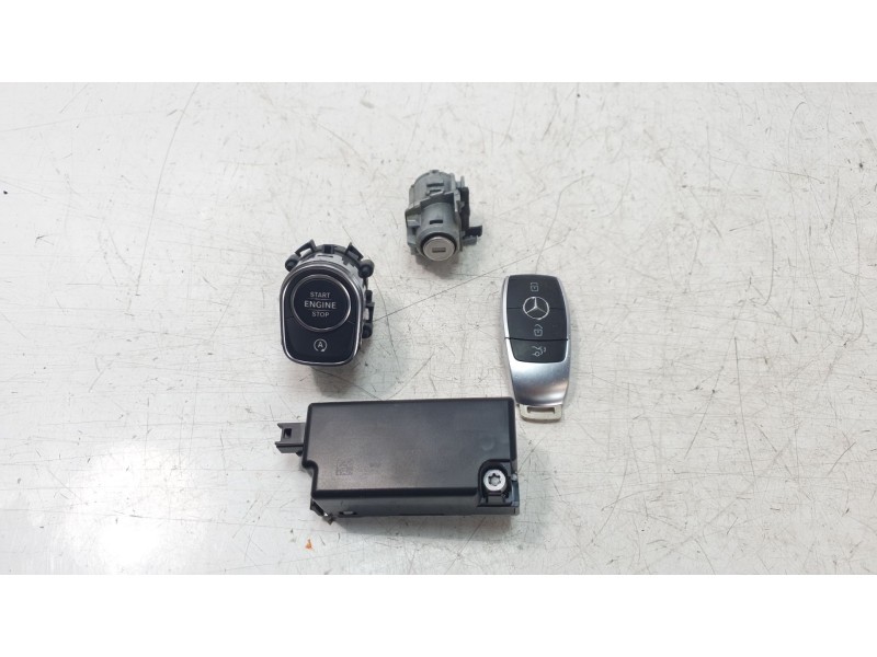Recambio de conmutador de arranque para mercedes-benz cla (c118) cla 200 4-matic (118.388) referencia OEM IAM A1779051001  