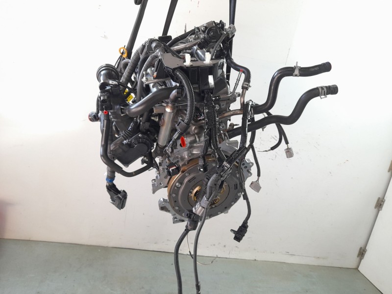 Recambio de motor completo para toyota yaris hybrid active referencia OEM IAM 1NZ  