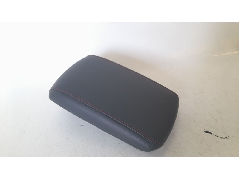 Recambio de apoyabrazos central para mg zs comfort referencia OEM IAM 10260892  