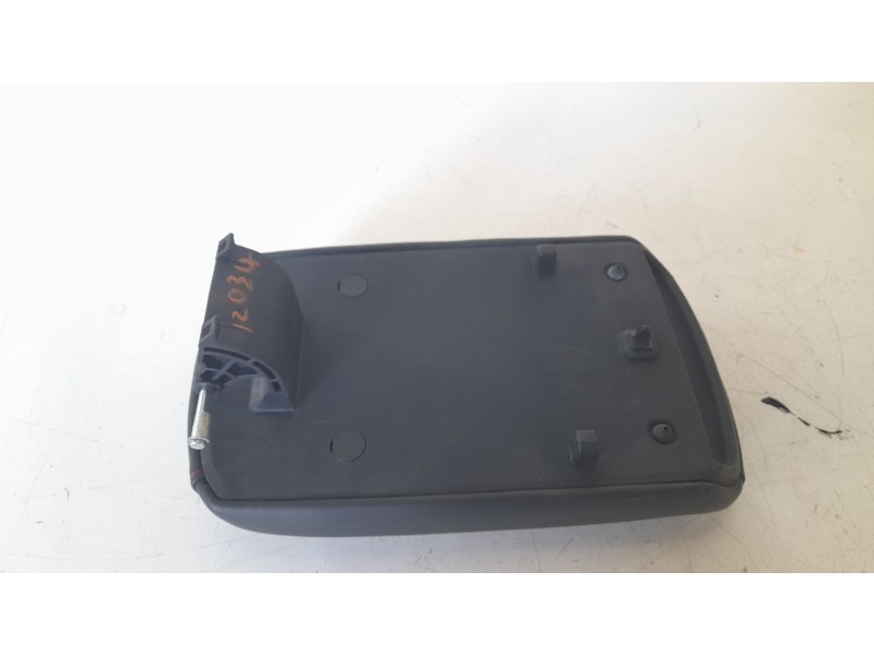 Recambio de apoyabrazos central para mg zs comfort referencia OEM IAM 10260892  