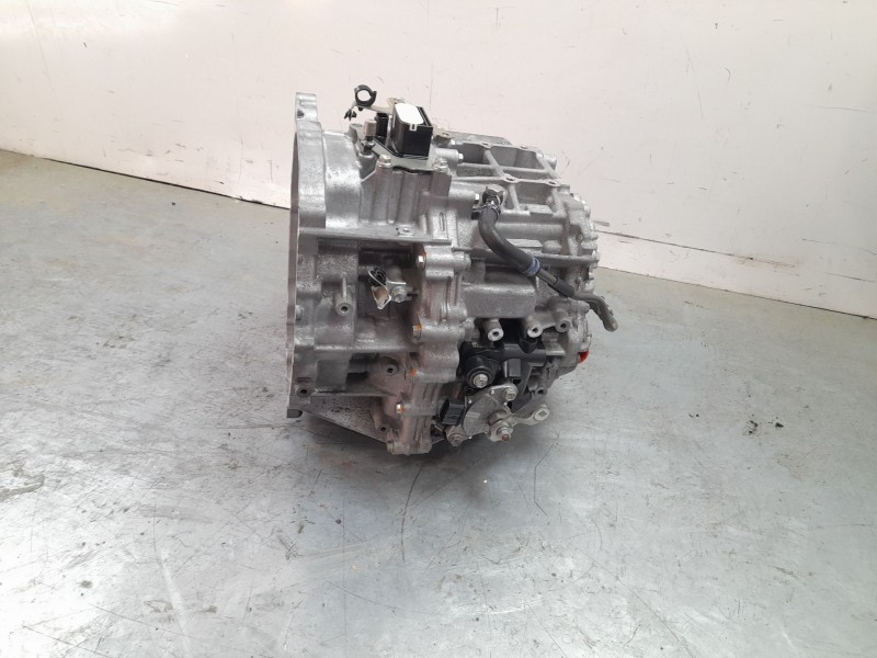 Recambio de caja cambios para toyota yaris hybrid active referencia OEM IAM PD21A816  122B258