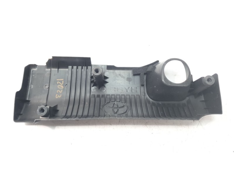 Recambio de tapa motor para toyota yaris hybrid active referencia OEM IAM 112120M060  