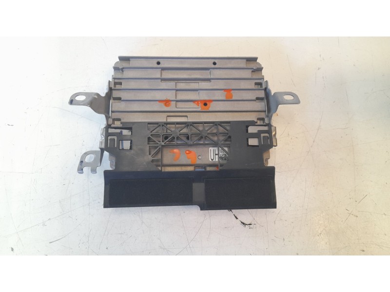 Recambio de modulo electronico para toyota corolla (e21) hybrid active referencia OEM IAM 8684006041  