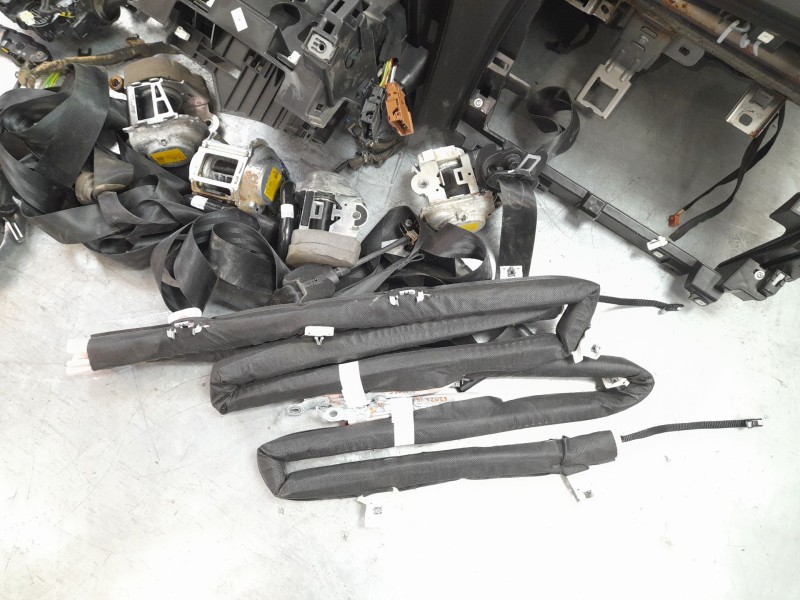 Recambio de kit airbag para opel grandland x 120 aniversario referencia OEM IAM 16822047YX  
