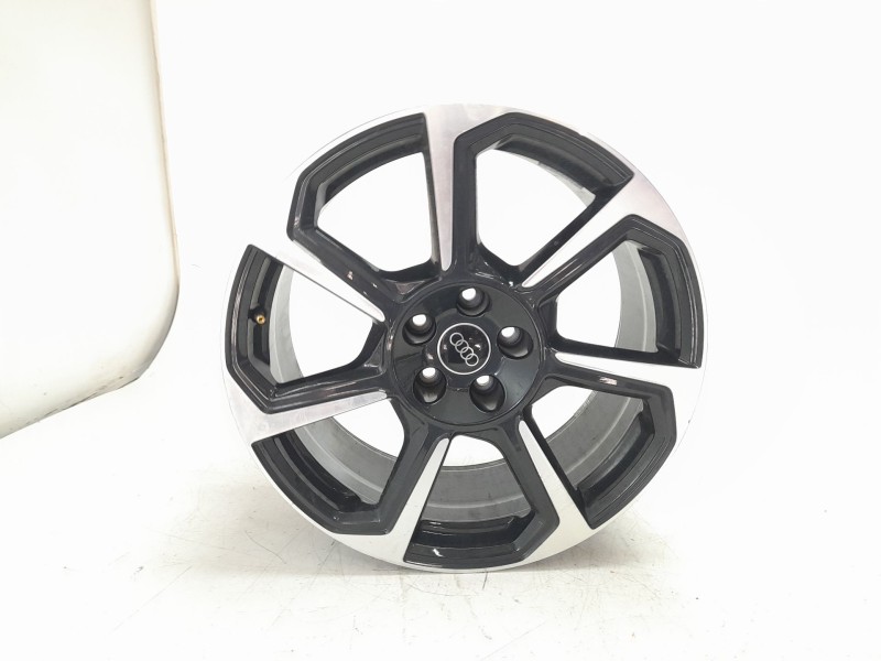 Recambio de llanta para audi q3 sportback (f3n) 40 tdi quattro referencia OEM IAM 83A601025BB  