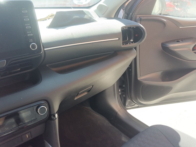 Recambio de guantera para toyota yaris (_p21_, _pa1_, _ph1_) 1.5 (mxpa11) referencia OEM IAM   