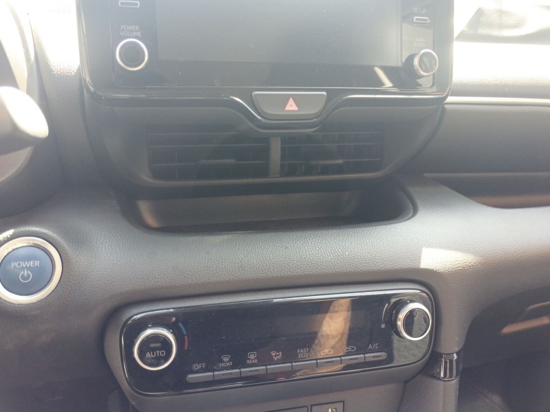 Recambio de aireador central para toyota yaris (_p21_, _pa1_, _ph1_) 1.5 (mxpa11) referencia OEM IAM   