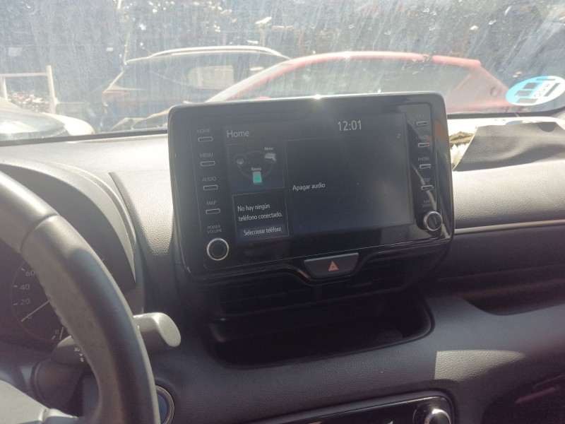 Recambio de pantalla multifuncion para toyota yaris (_p21_, _pa1_, _ph1_) 1.5 (mxpa11) referencia OEM IAM   