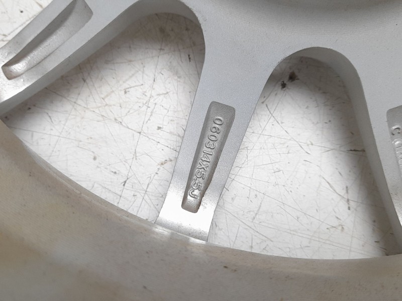 Recambio de llanta para invicta metro pick up electrico referencia OEM IAM LLANTA  