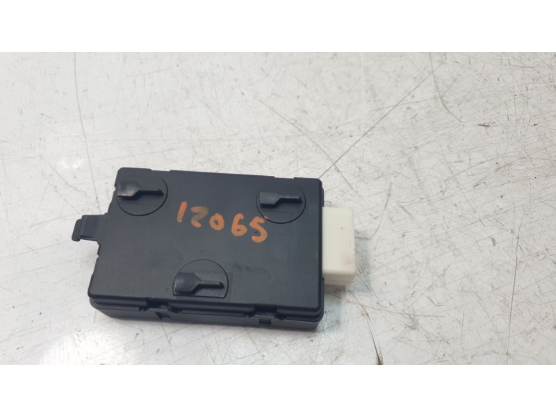 Recambio de modulo electronico para mercedes-benz cla (c118) cla 200 4-matic (118.388) referencia OEM IAM A1779001100  