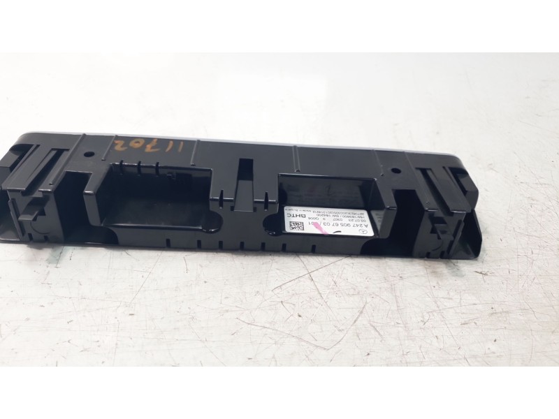 Recambio de mando climatizador para mercedes-benz clase cla (bm 118) shooting brake cla 200 d (118.612) referencia OEM IAM A2479