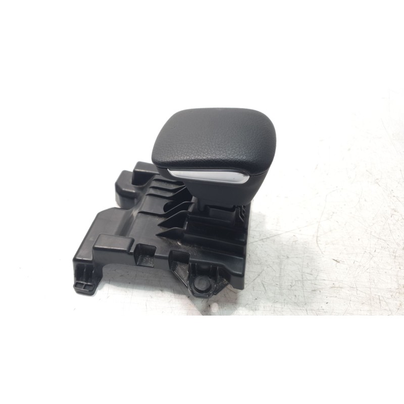 Recambio de apoyabrazos central para mercedes-benz clase b sports tourer (w247) b 200 d (247.012) referencia OEM IAM A2476830400