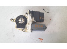 Recambio de elevalunas trasero derecho para volkswagen golf iv (1j1) 1.6 16v referencia OEM IAM 1C0959811A 05074280 