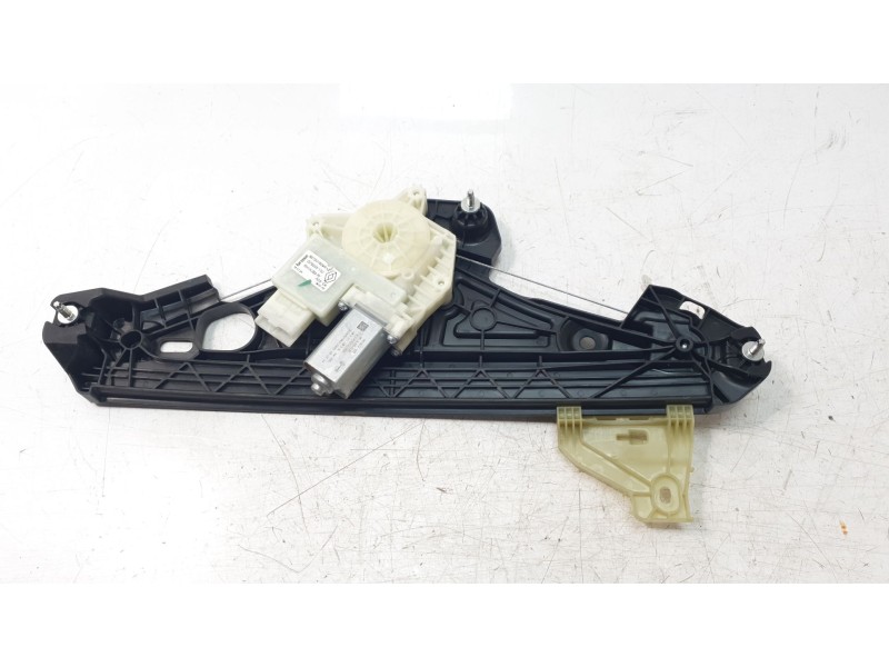 Recambio de elevalunas trasero derecho para renault captur ii (hf_) tce 90 (hfm6) referencia OEM IAM 827209371R  