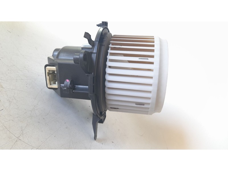 Recambio de ventilador calefaccion para opel grandland x 120 aniversario referencia OEM IAM 9849717380  