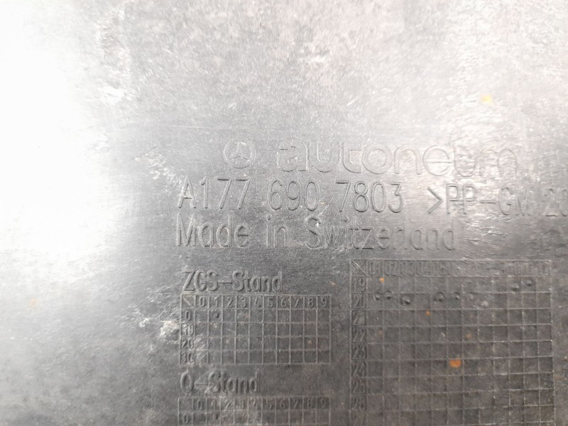 Recambio de cubrecarter para mercedes-benz clase gla (w156) gla 200 cdi (156.908) referencia OEM IAM A1776907803  