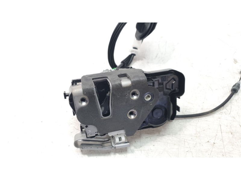 Recambio de cerradura puerta delantera derecha para ford kuga iii (dfk) 2.5 fhev referencia OEM IAM LV4BA264A26AH  