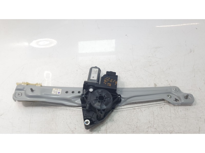 Recambio de elevalunas trasero derecho para opel crossland x / crossland (p17, p2qo) 1.2 (75) referencia OEM IAM 39227502  