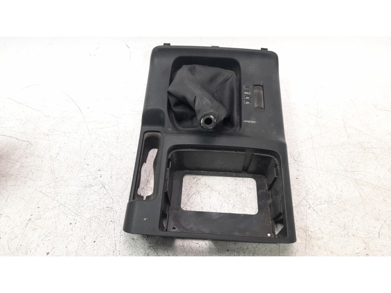 Recambio de pomo palanca cambio para mitsubishi montero (v60/v70) 3.2 di-d cat referencia OEM IAM MR410845  