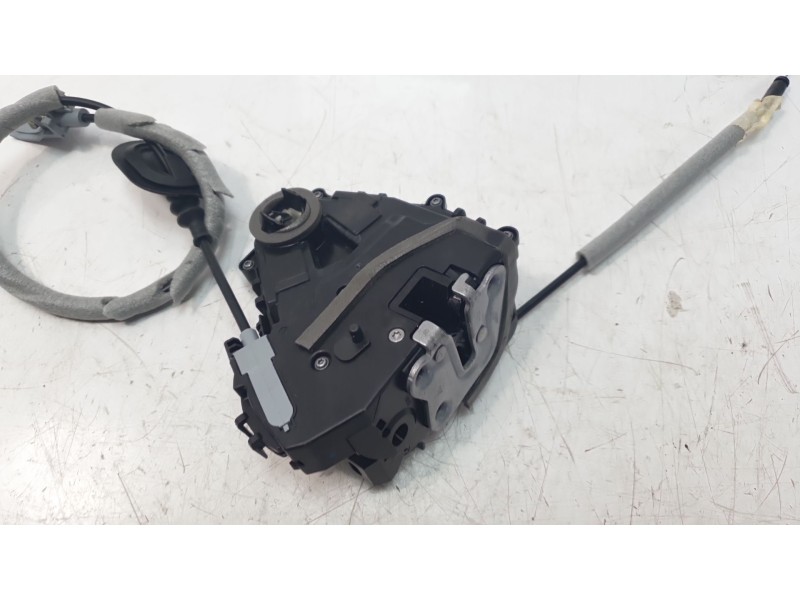 Recambio de cerradura puerta trasera derecha para renault captur ii (hf_) tce 90 (hfm6) referencia OEM IAM 825021122R  