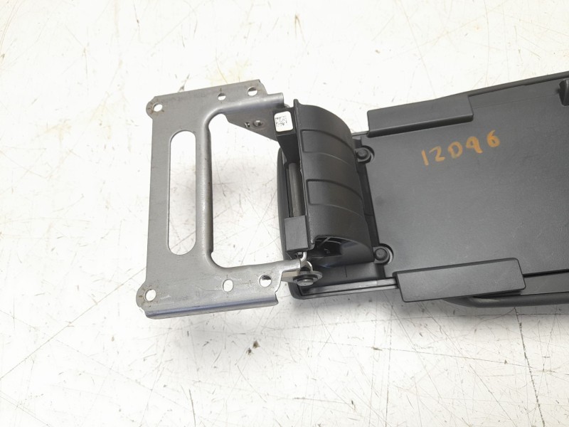 Recambio de apoyabrazos central para toyota corolla station wagon (_e21_) 2.0 hybrid (mzeh12) referencia OEM IAM 5890502G10C4  