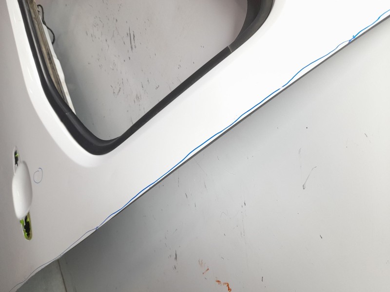 Recambio de puerta delantera izquierda para peugeot rifter 1.5 bluehdi 100 referencia OEM IAM 9822914380  