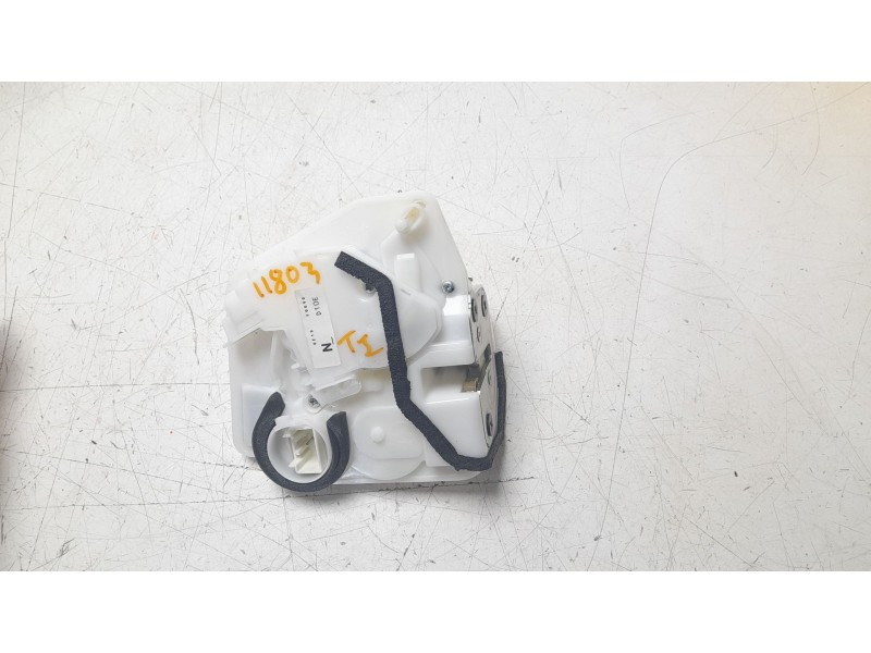 Recambio de cerradura puerta trasera izquierda para mazda cx-3 100 aniversario referencia OEM IAM D10E73310  