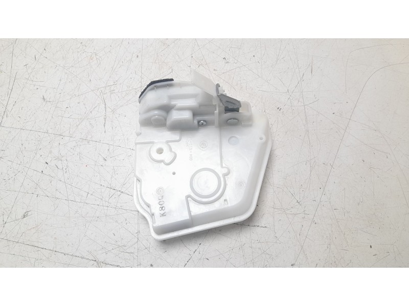 Recambio de cerradura puerta trasera izquierda para mazda cx-3 100 aniversario referencia OEM IAM D10E73310  