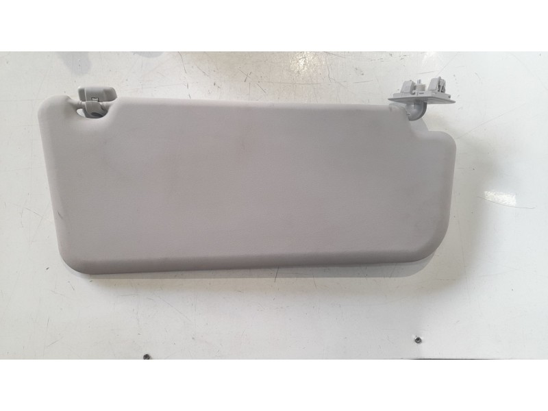 Recambio de parasol izquierdo para peugeot rifter 1.5 bluehdi 100 referencia OEM IAM 98094985BJ  