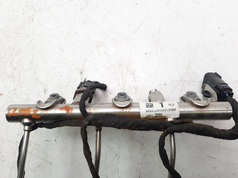 Recambio de rampa inyectora para mg zs luxury referencia OEM IAM SR93128400219300  