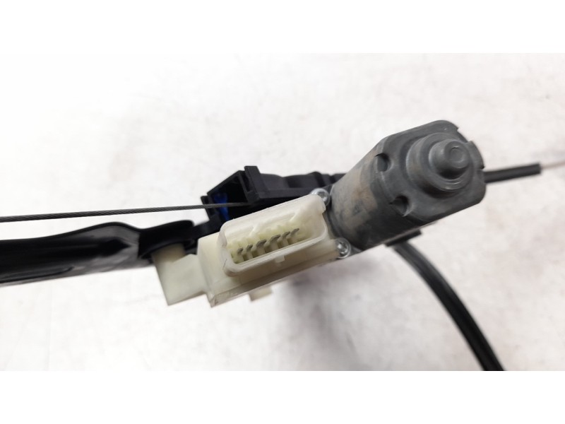 Recambio de elevalunas delantero izquierdo para citroen c4 picasso origins referencia OEM IAM 9816272580  
