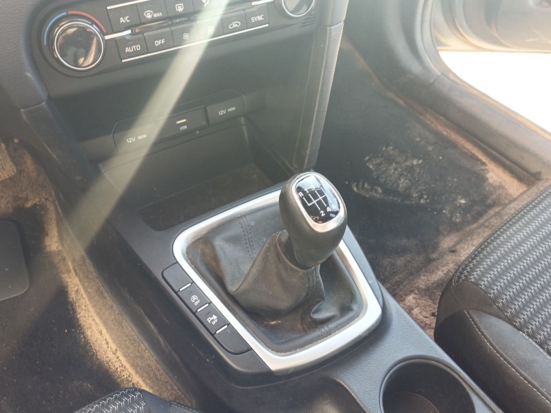 Recambio de palanca cambio para kia xceed (cd) 1.0 t-gdi referencia OEM IAM   