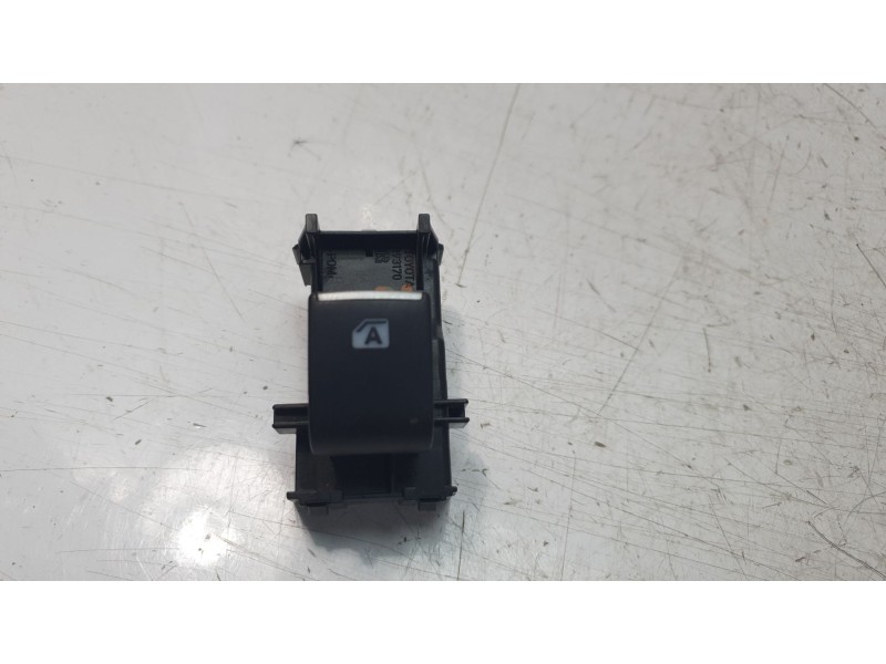 Recambio de mando elevalunas trasero derecho para toyota c-hr hybrid active referencia OEM IAM 193170 84810F4030 
