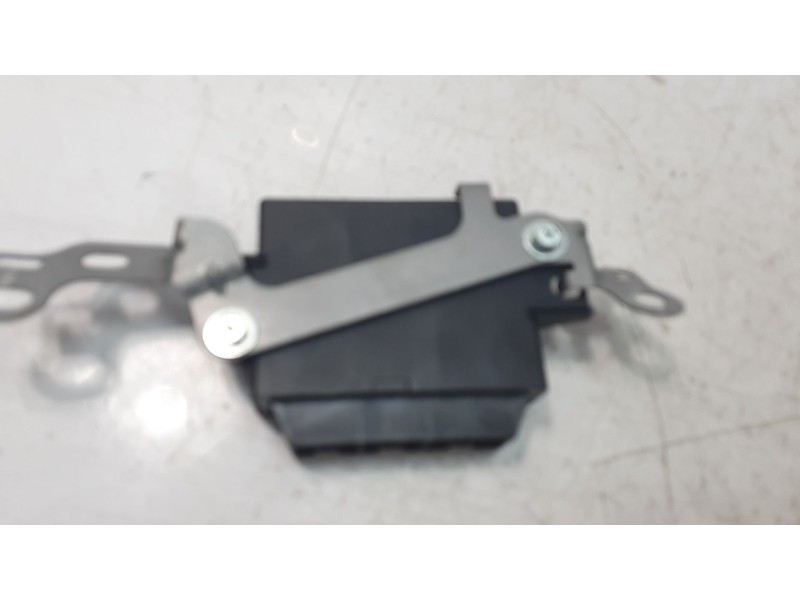 Recambio de modulo electronico para toyota c-hr hybrid active referencia OEM IAM 89340F4012  
