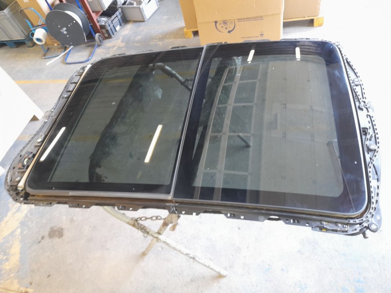 Recambio de techo electrico para volkswagen touran (5t1) edition bmt referencia OEM IAM 5TA877049C  