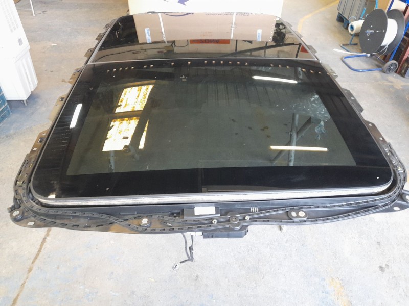 Recambio de techo electrico para volkswagen touran (5t1) edition bmt referencia OEM IAM 5TA877049C  