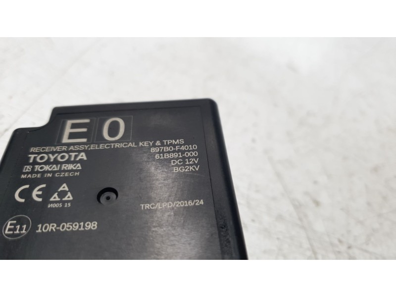 Recambio de modulo electronico para toyota c-hr hybrid active referencia OEM IAM 897B0F4010  