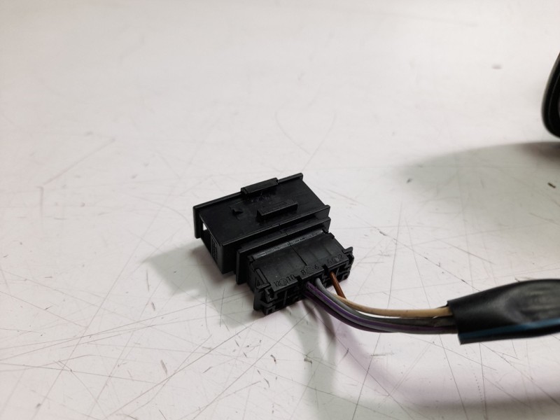 Recambio de retrovisor derecho para volkswagen golf iv (1j1) 1.6 16v referencia OEM IAM 1J1857508D  1052321017 , VG0347313 , 240