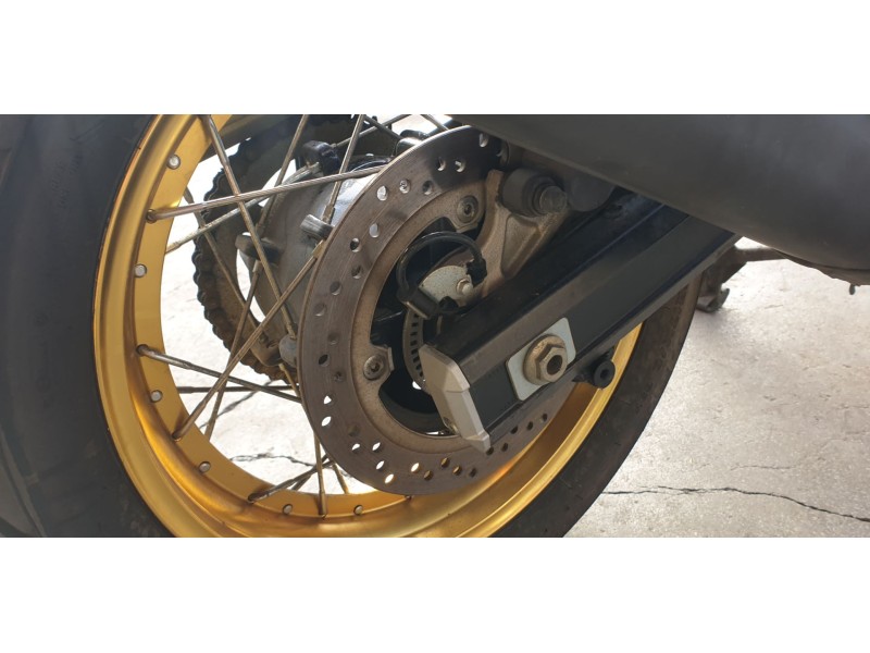 Recambio de disco de freno trasero para suzuki v-strom 650 referencia OEM IAM 6921106G10000  